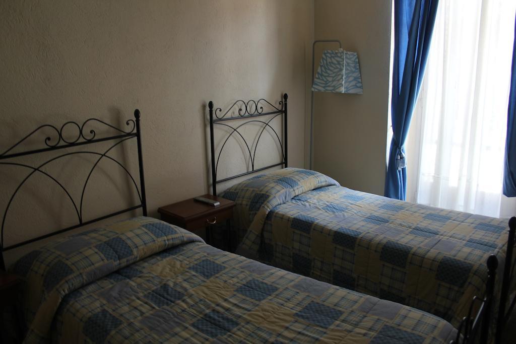 Hotel Porta Santa Maria Busca Zimmer foto